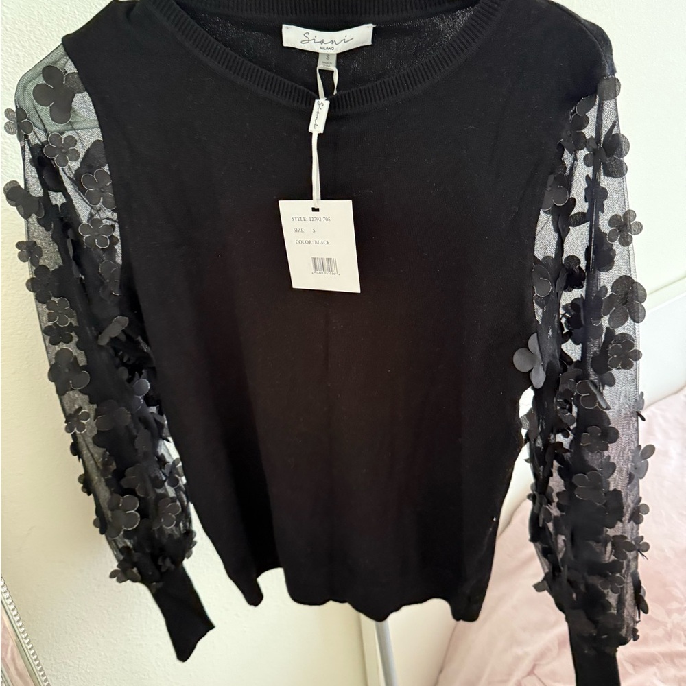 Sioni Black Sheer Floral Sleeve Blouse